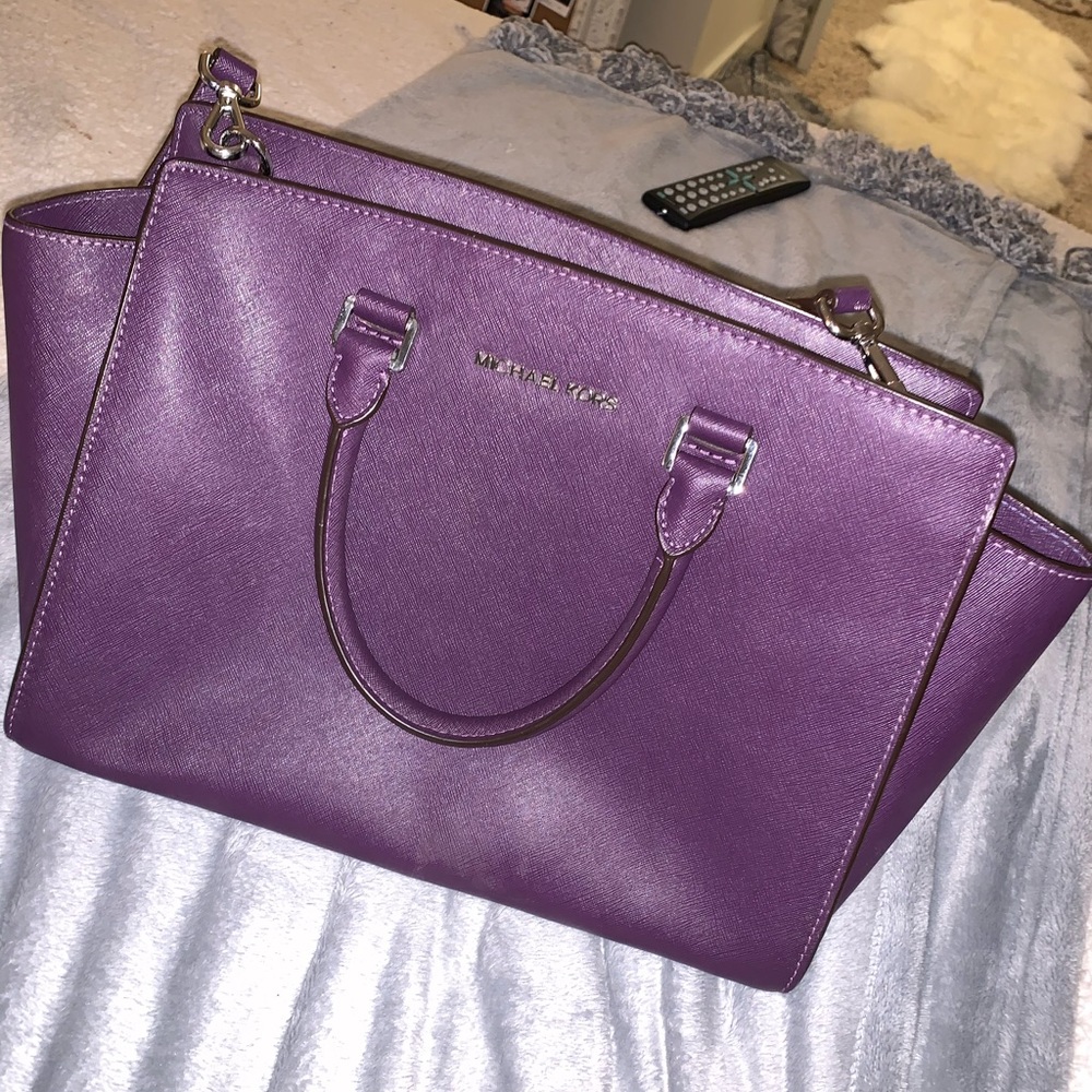 Michael Kors Crossbody Purse